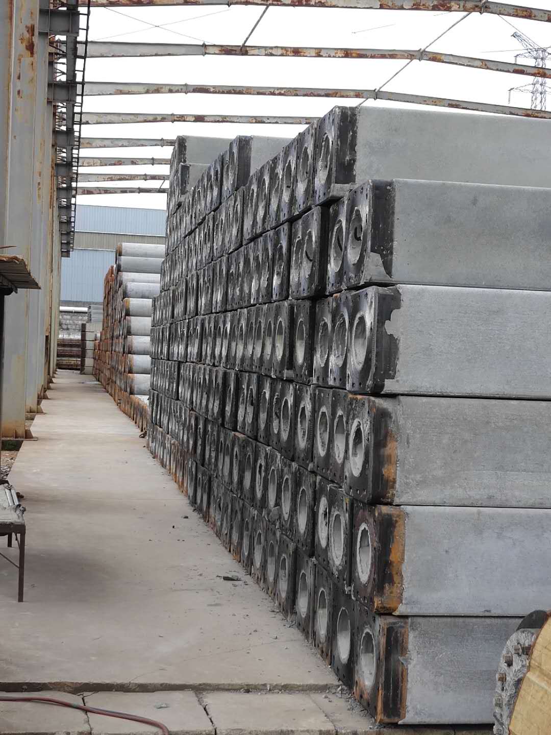 云南强力管桩厂家生产销售预应力混凝土方桩 - 建材批发网